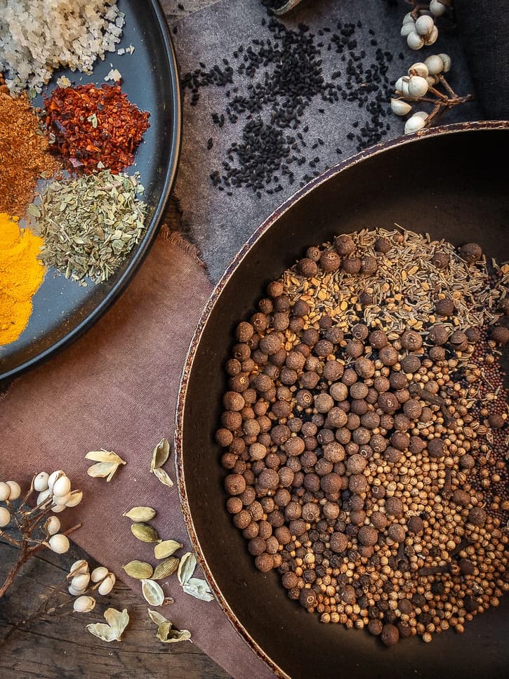 Epices en graines pour berbéré