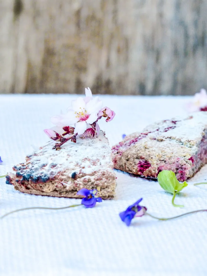 Scone violettes et framboises #vegan