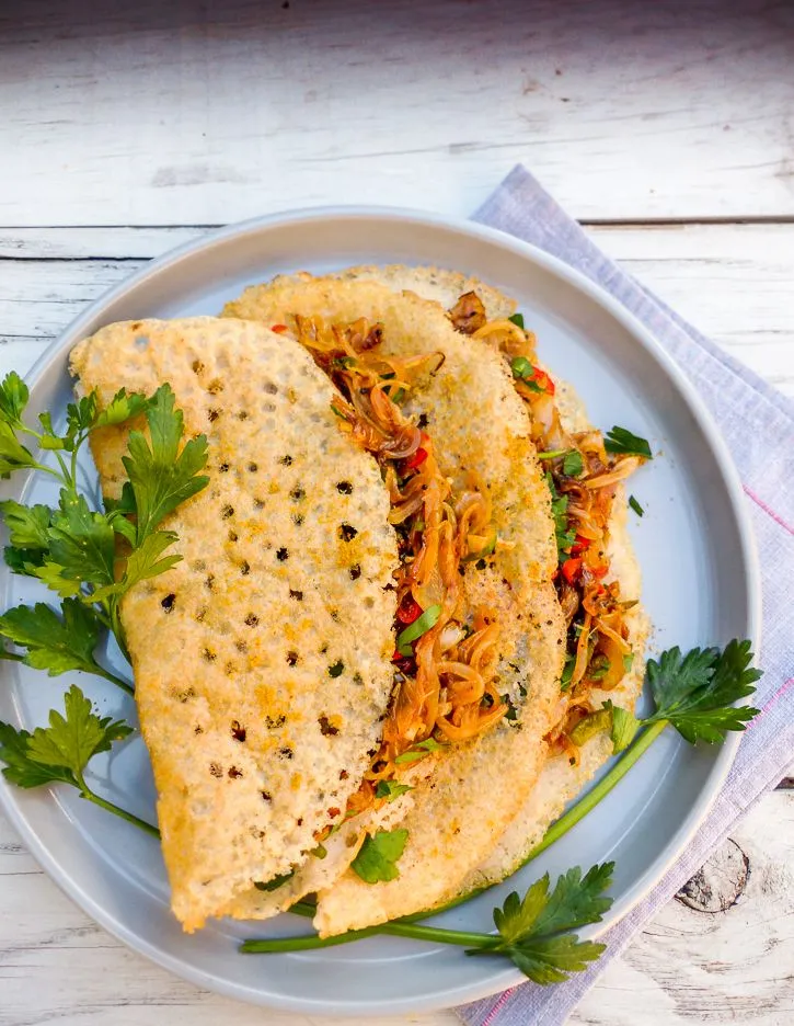 Dosa, la crêpe indienne au chutney d’oignons