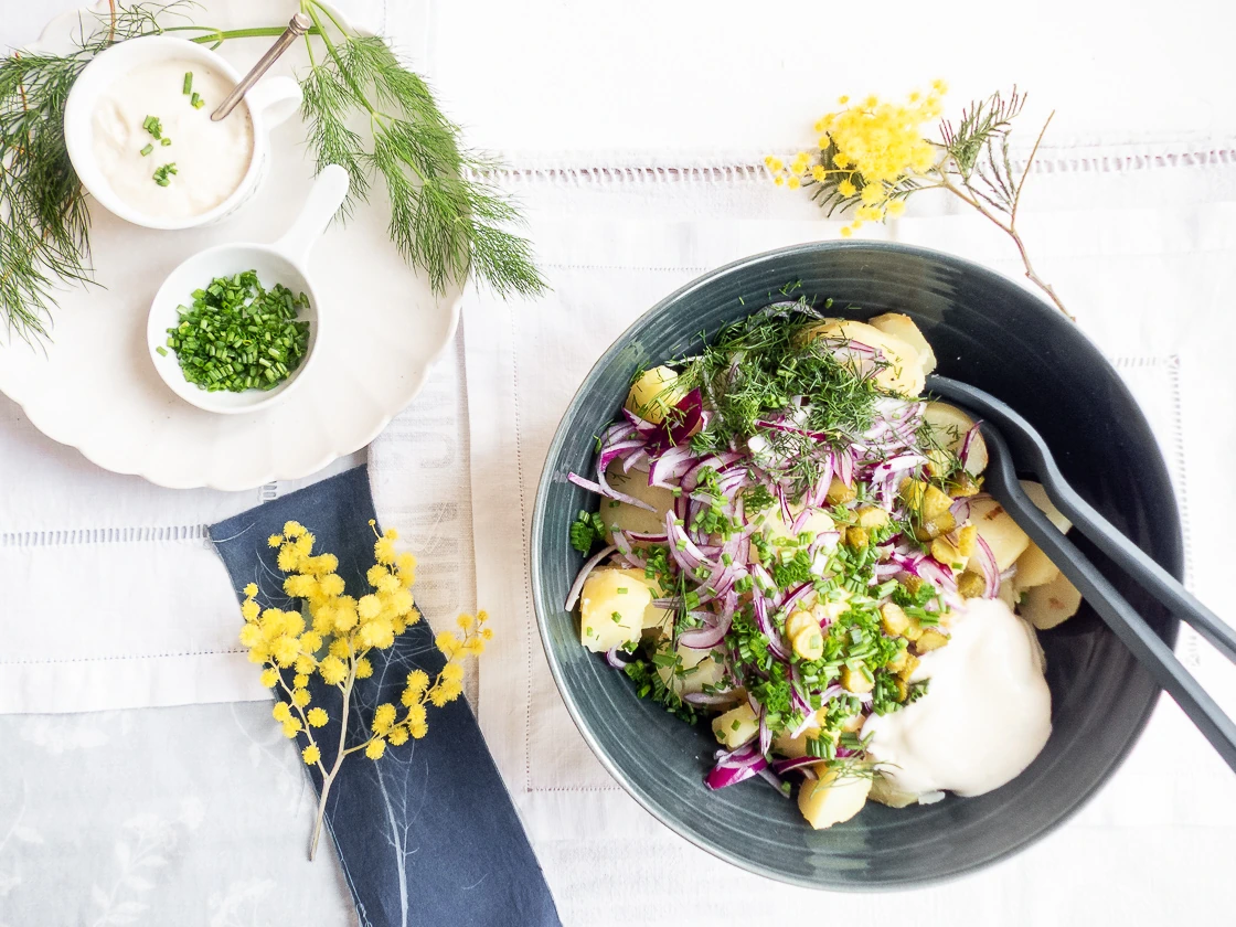 Salade de pommes de terre vegan aux herbes