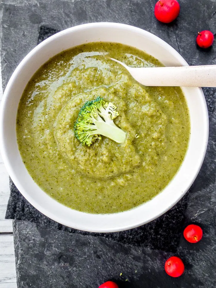 Soupe de brocolis au macis